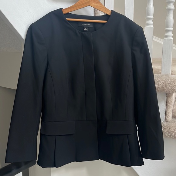 Anne Taylor dress jacket size 8. Excellent condition - Picture 1 of 3